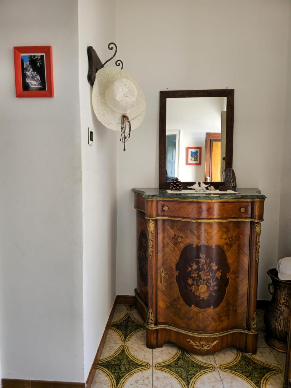 Апартаменты Casa Rando Mary'S House Таормина Экстерьер фото